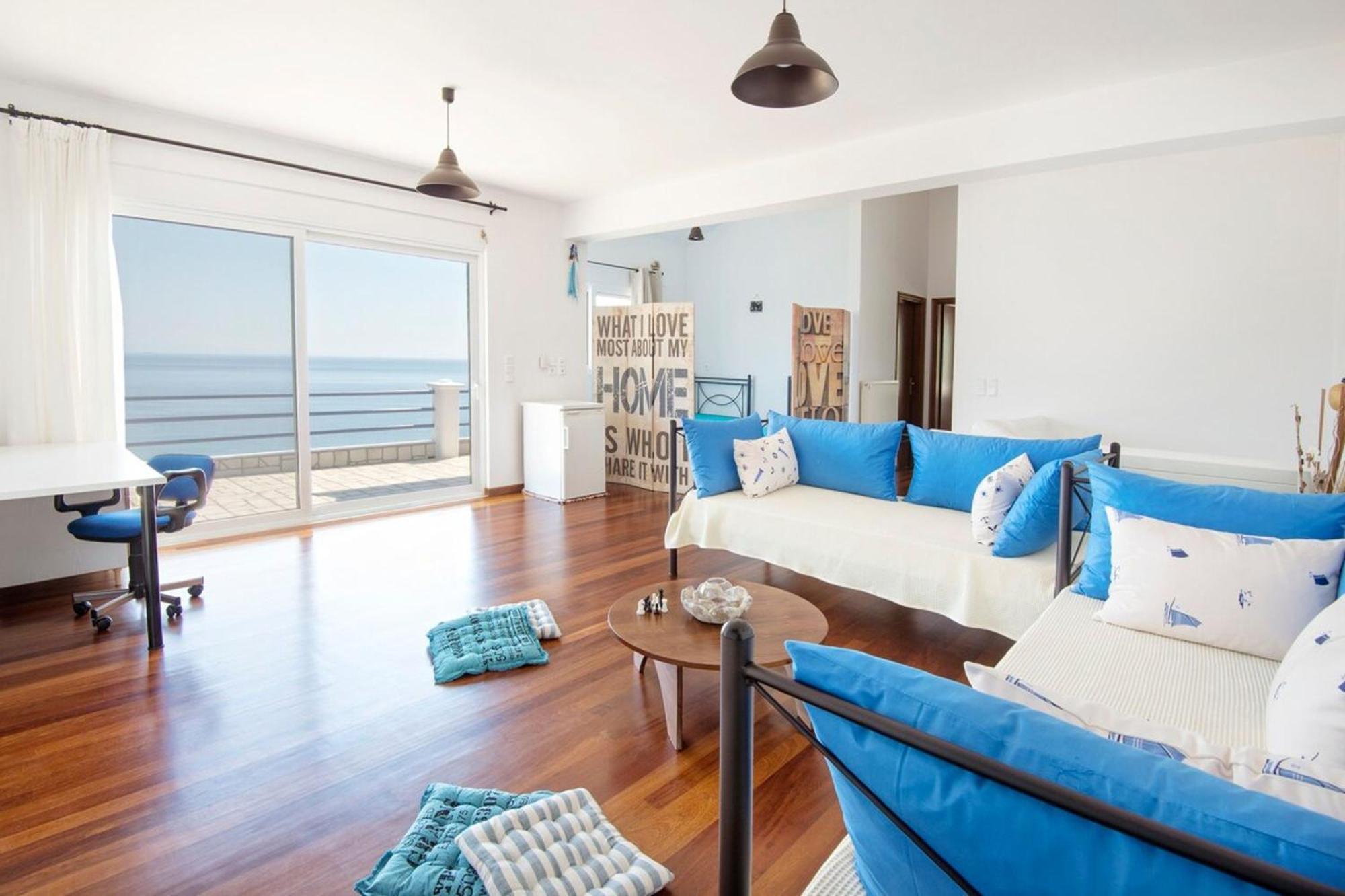 Blue Dream Seaside Villa With Superb Sea Views 凯米 外观 照片